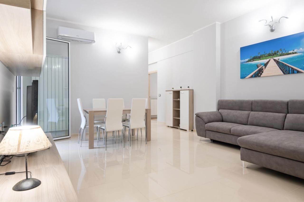 Apartmán Modern Flat 250 Mt From The Sea - Albissola Marina Exteriér fotografie