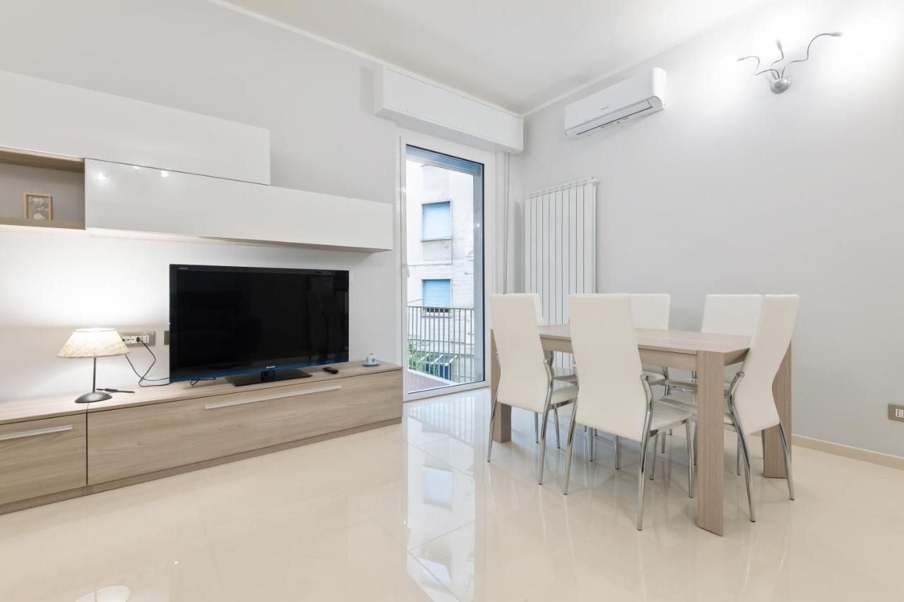 Apartmán Modern Flat 250 Mt From The Sea - Albissola Marina Exteriér fotografie