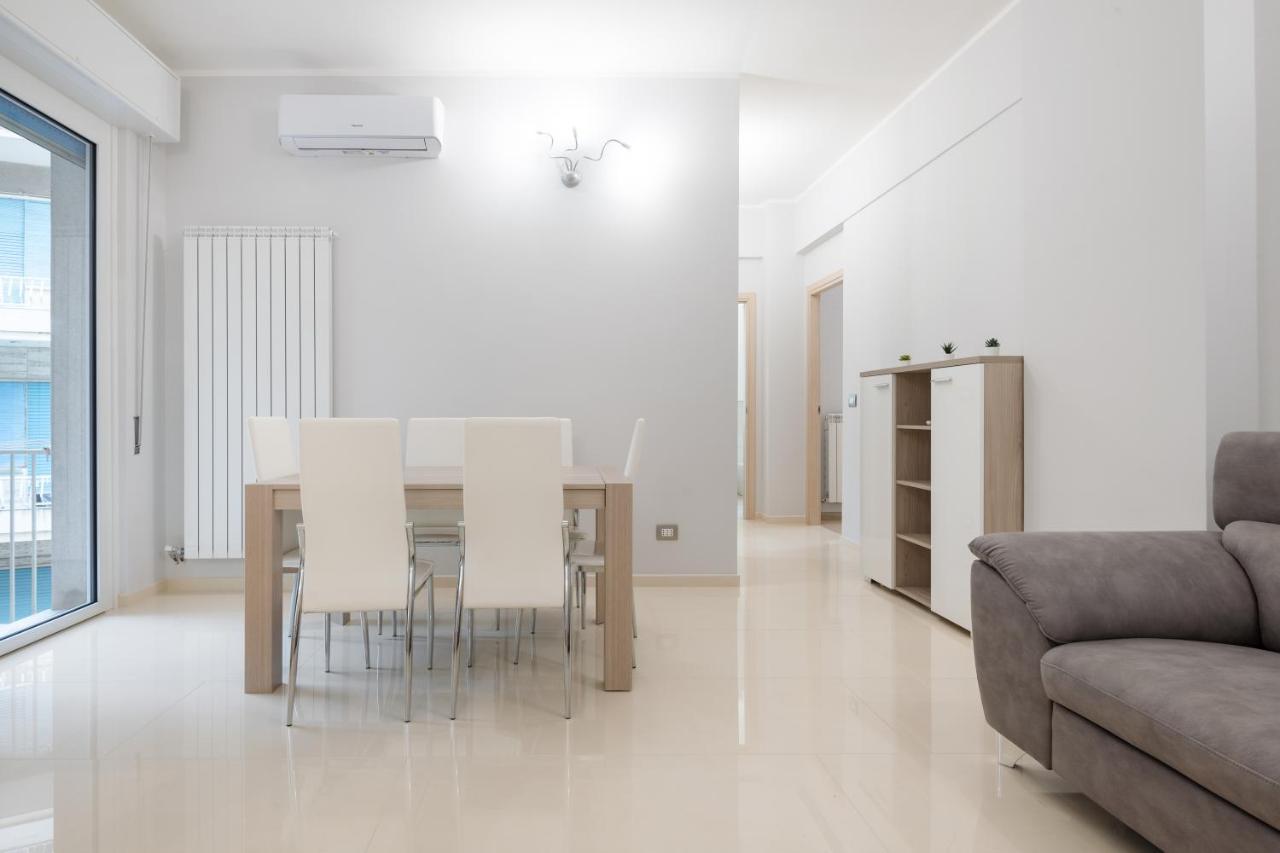 Apartmán Modern Flat 250 Mt From The Sea - Albissola Marina Exteriér fotografie