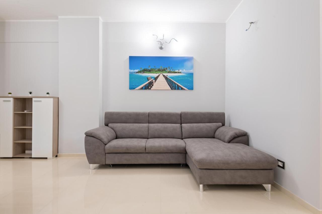 Apartmán Modern Flat 250 Mt From The Sea - Albissola Marina Exteriér fotografie